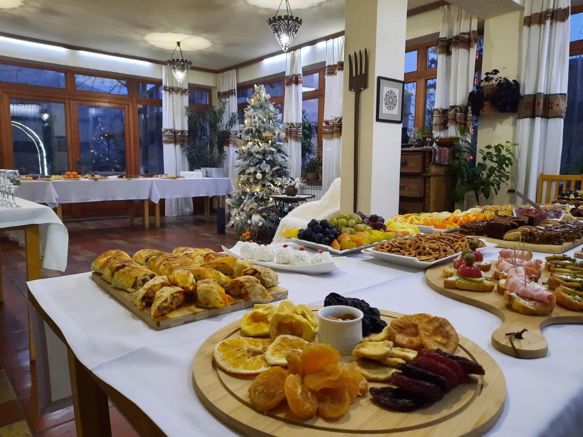 Hotel Mirhav Goris Exterior foto