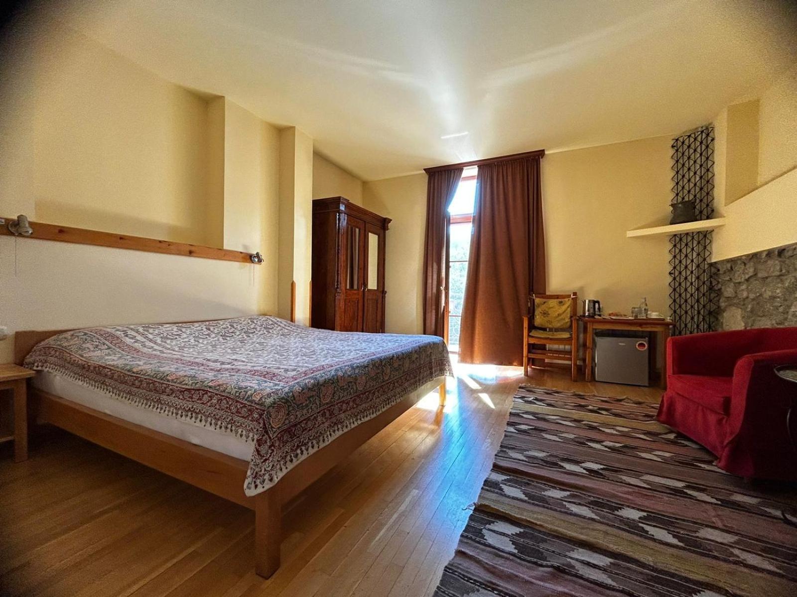 Hotel Mirhav Goris Exterior foto