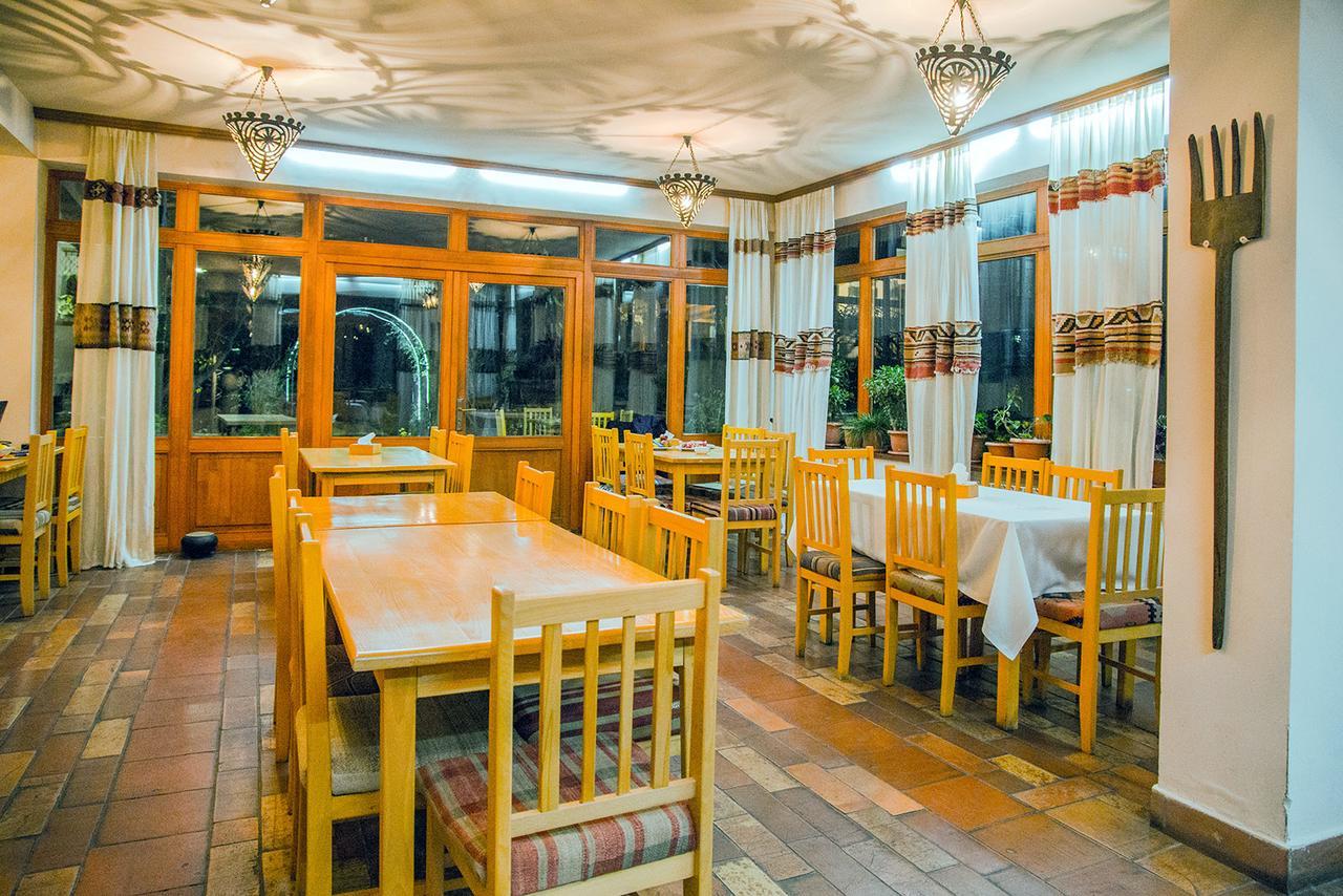 Hotel Mirhav Goris Exterior foto