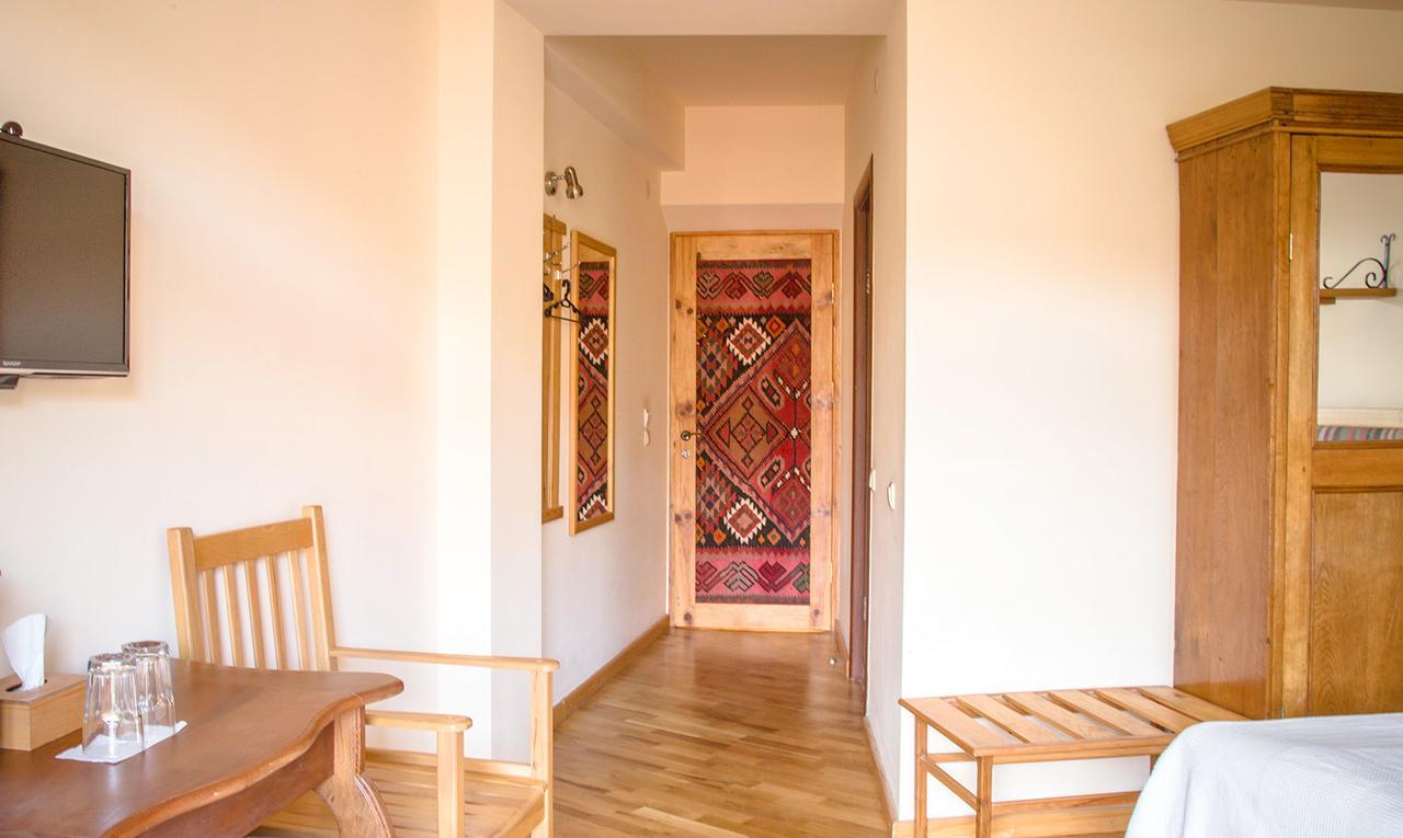 Hotel Mirhav Goris Exterior foto