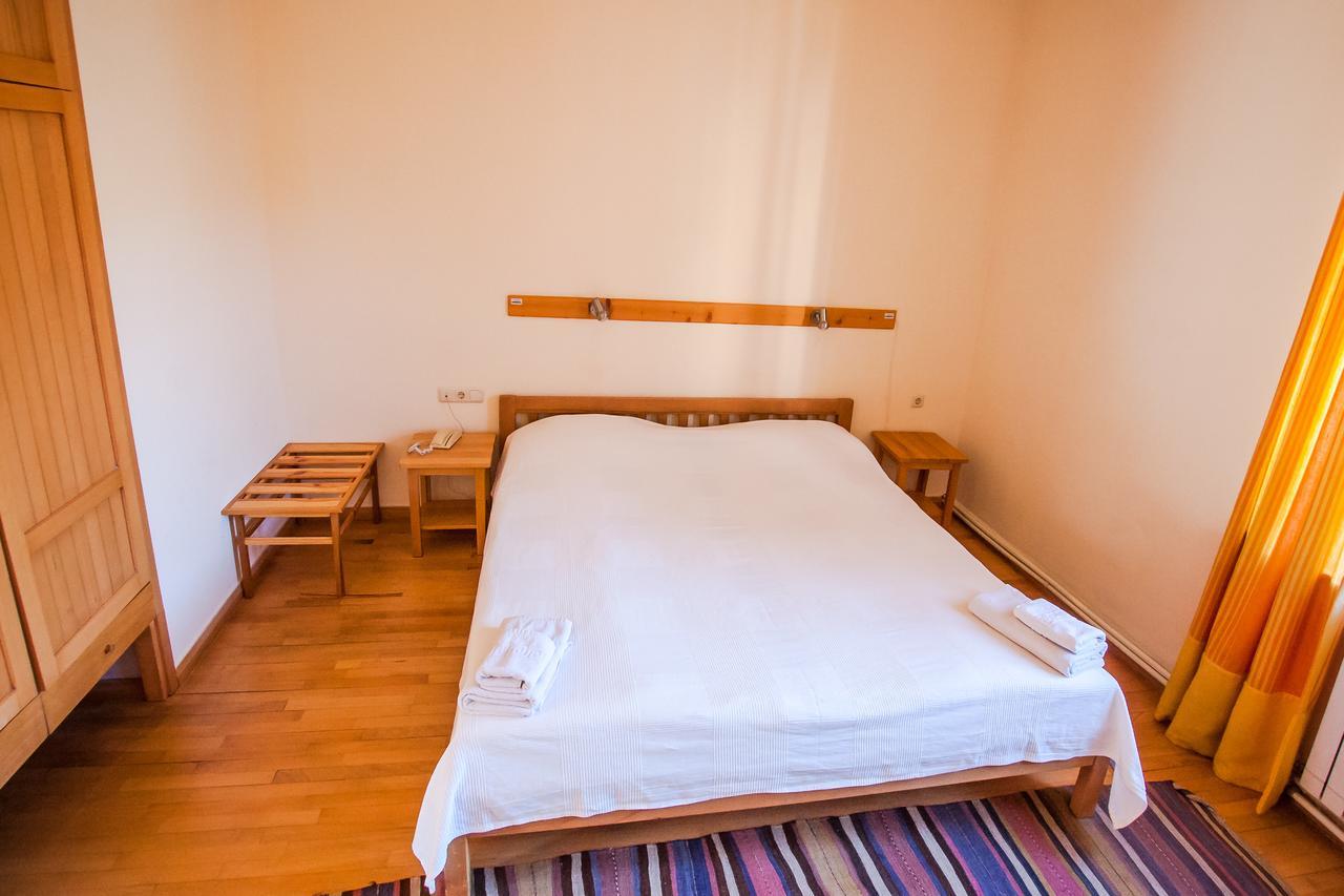 Hotel Mirhav Goris Exterior foto