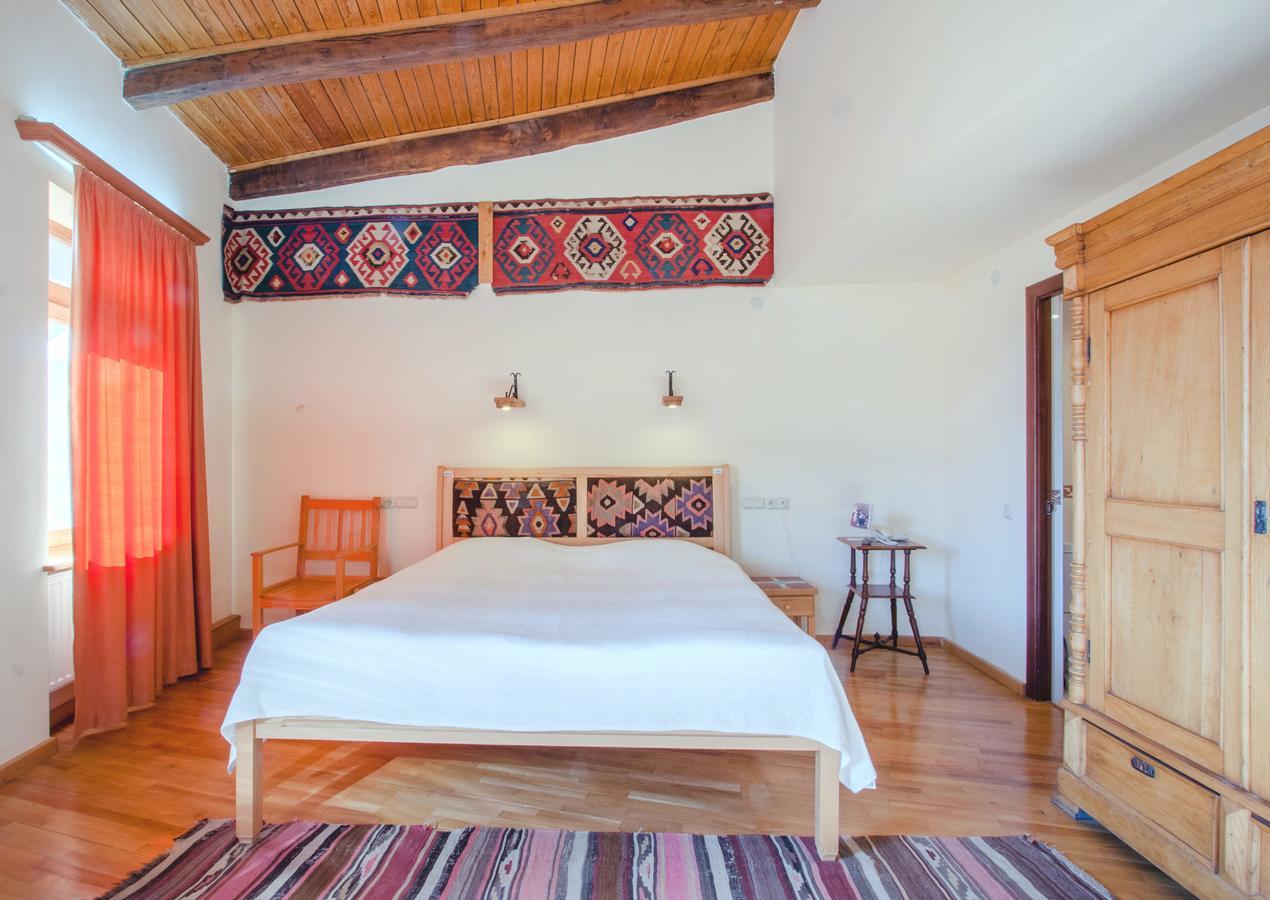 Hotel Mirhav Goris Exterior foto