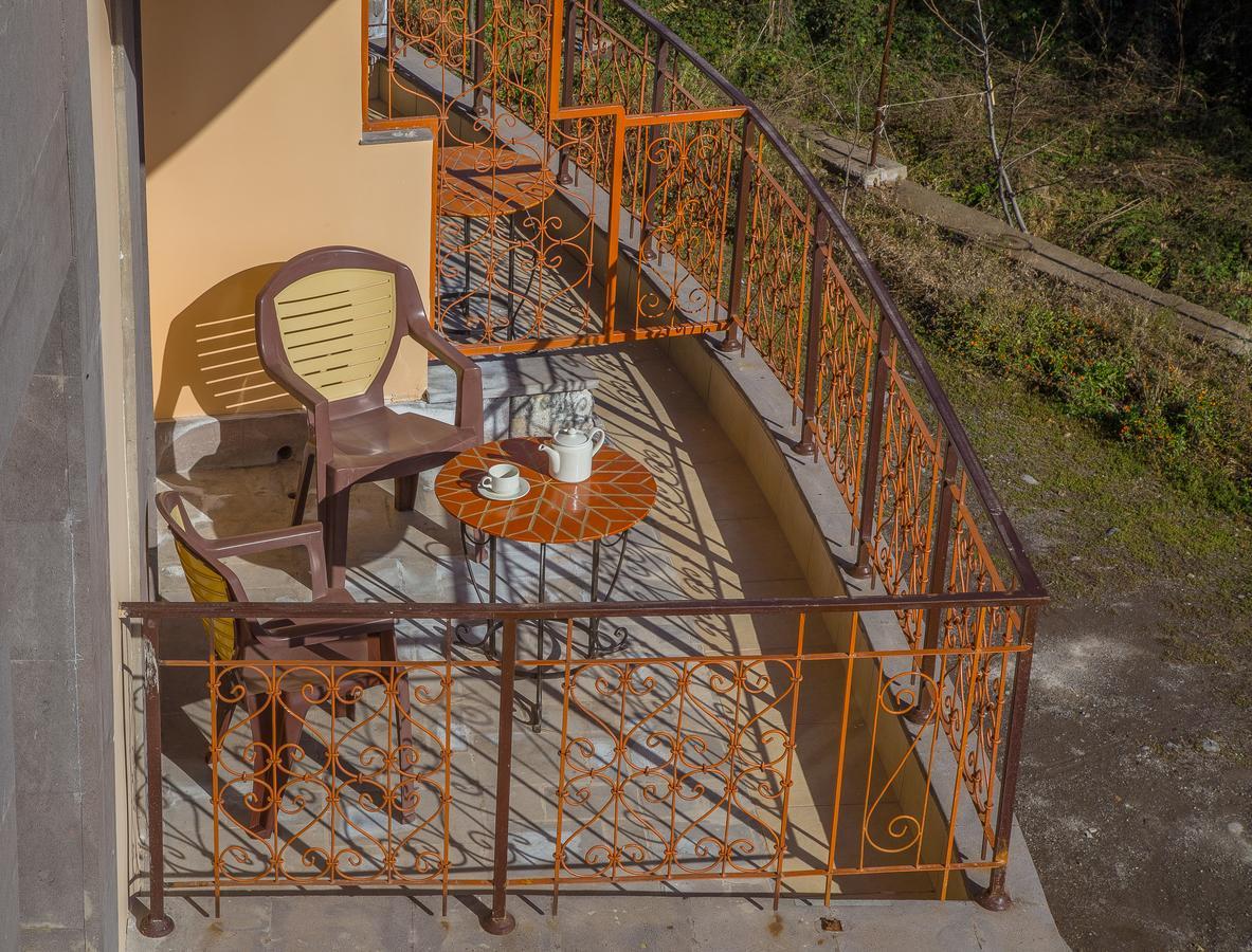 Hotel Mirhav Goris Exterior foto
